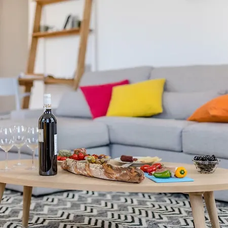 Eskualduna - Superb Duplex With Private Parking Apartmán